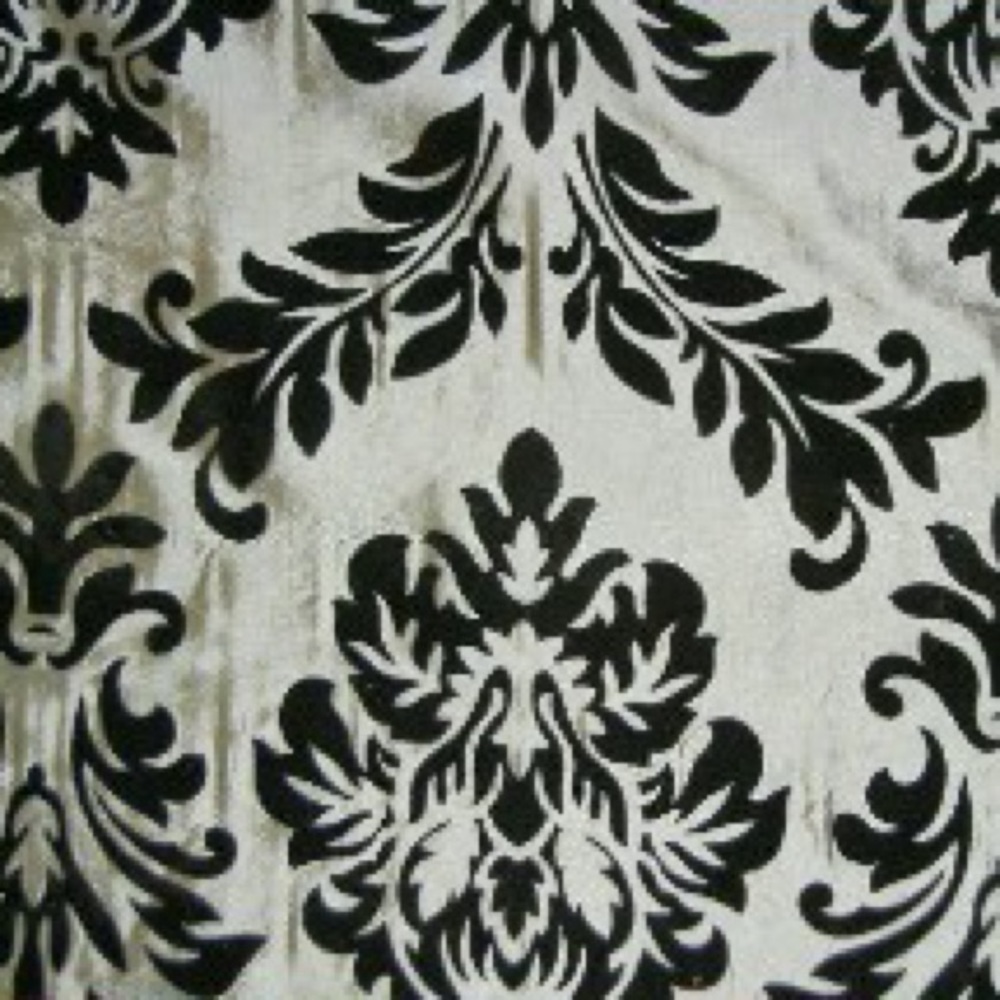 Florida Drapery Damask color Silver and Black 🖤